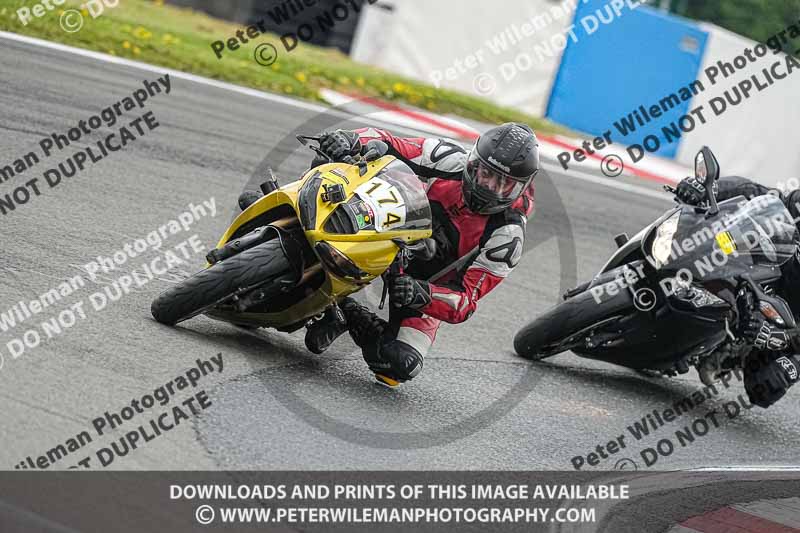 donington no limits trackday;donington park photographs;donington trackday photographs;no limits trackdays;peter wileman photography;trackday digital images;trackday photos